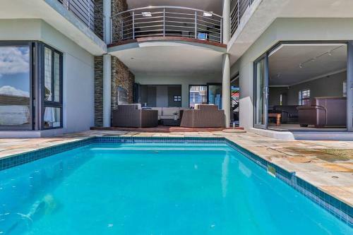 Villa 72 On Vyfer - Family Friendly Whale Watching