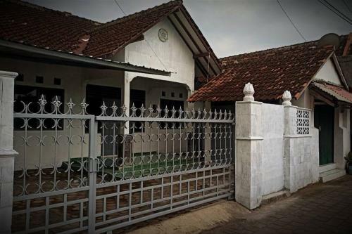 Homestay Omah Blunyah