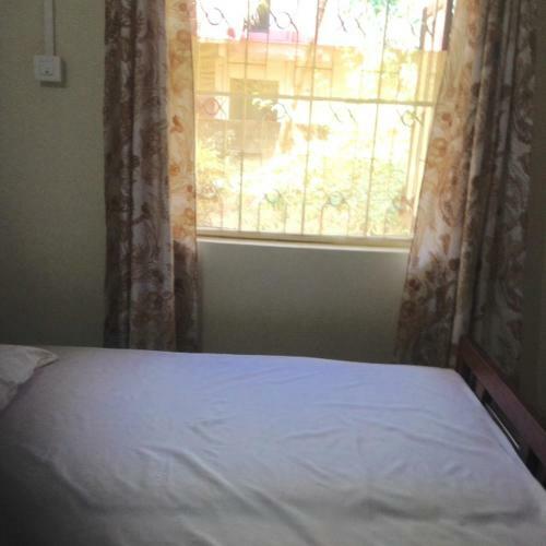 Hostal J & B Holiday Homes