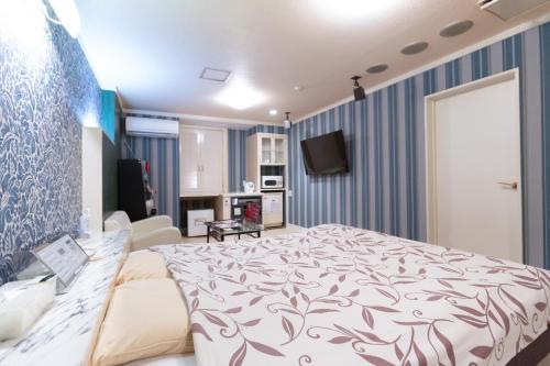 Hotel ????????