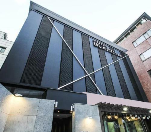 Motel Gangnam Blanc