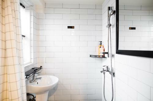 Hostal Whitetail Guesthouse