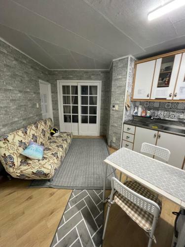 Cozy Room In Seoul