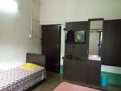 Poushali Hotel