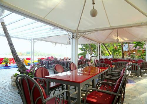 Hotel M Aples Jacks Place