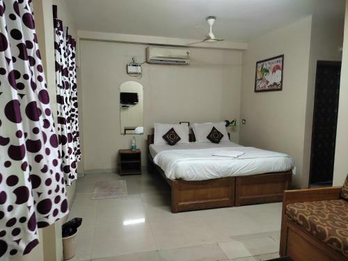 Hostal Tanisha Guest House