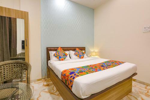 Fabhotel Golden Birds Lodging