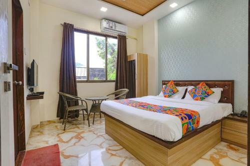 Fabhotel Golden Birds Lodging