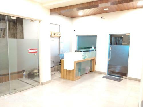 Hostal U Life Hotel
