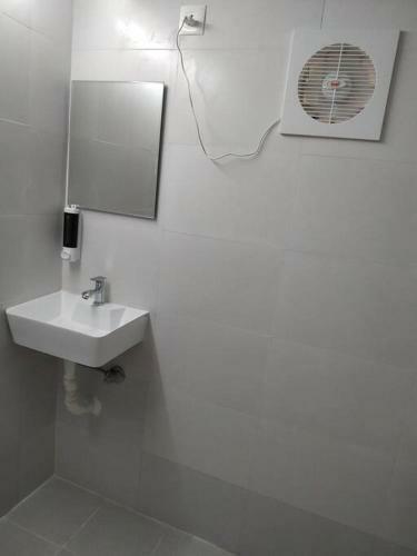 Albergue White Waves Pg Residences
