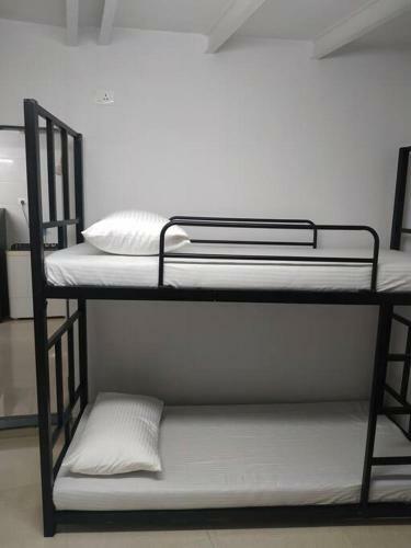 Albergue White Waves Pg Residences