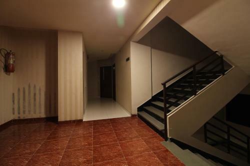 Quaint Suites Hotel & Banquet