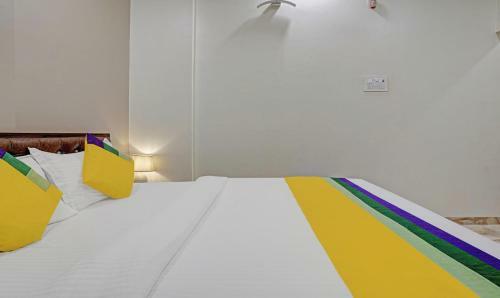 Hotel Treebo Trip Golden Bird Mahape
