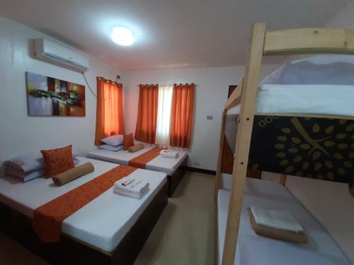 Hostal Mkb Pension