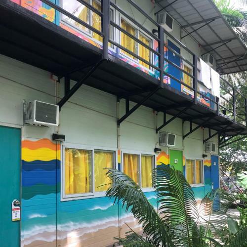Albergue Dormitels.ph Siargao