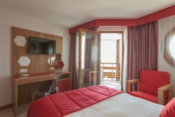 Hotel H�tel Le Royal Ours Blanc
