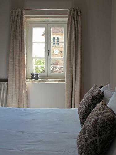 Hotel Courtille De Solutr�