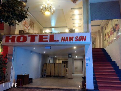 Hotel Kh�ch S?n Nam S?n