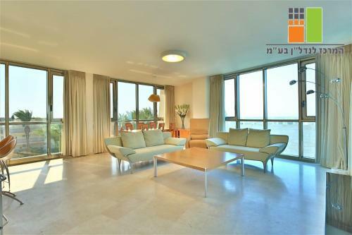 Top Floor Family Apartment