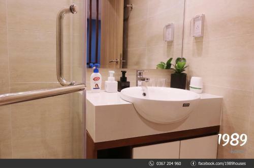 1989 House Luxury Apartment Sea View At Ha Long