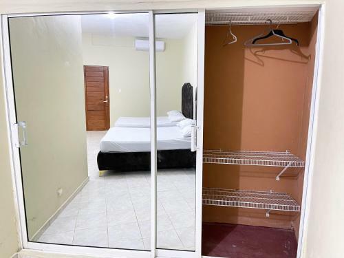 Hostal Ra - Habitaci�n #1 (Habitaci�n Privada)
