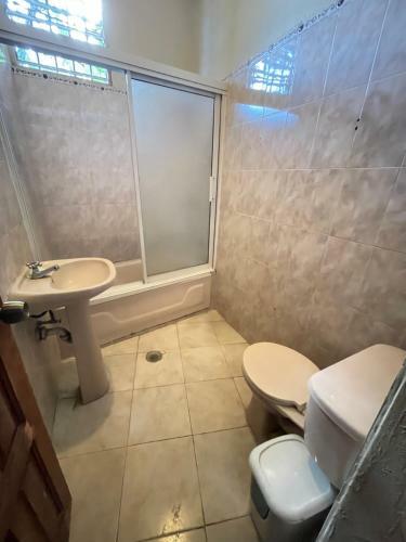 Hostal Ra - Habitaci�n #1 (Habitaci�n Privada)