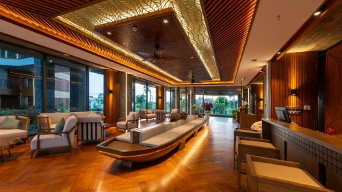 Bellerive Hoi An Hotel And Spa