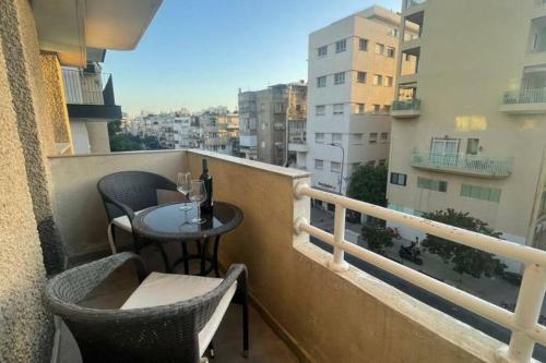 Apartamento Sunny 2 Br By The Hilton Bay