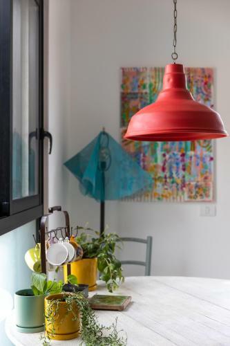 Neta's Art & Design Apartment By Tlv2rent