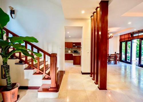Charming 4 Bedrooms Villas With Few Step To Beach
