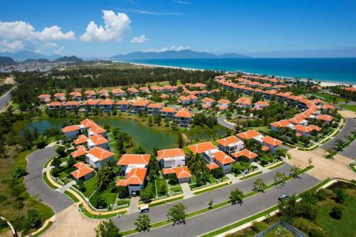 Da Nang Beach Villas - 5 Star Resort