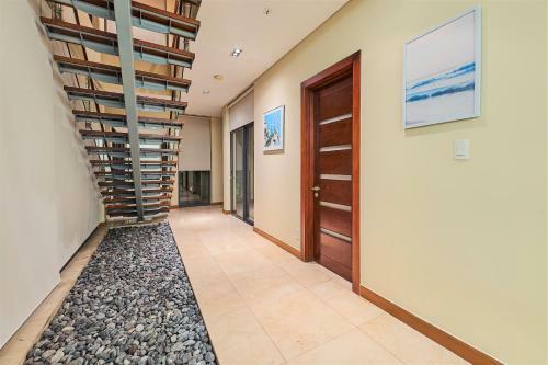 Stunning 5 Bedrooms Villas 5 Stars