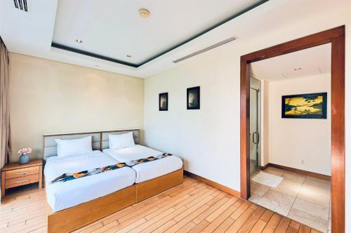 Stunning 5 Bedrooms Villas 5 Stars