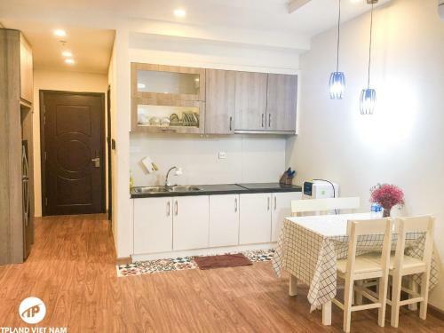 Vinhomes Serviced Apartment For Rent - T083103