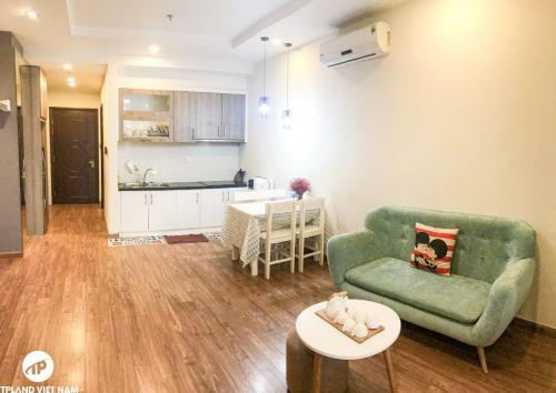 Vinhomes Serviced Apartment For Rent - T083103