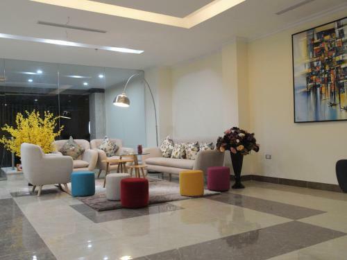Glory Hotel