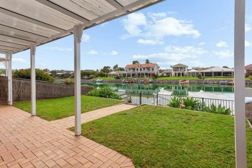 Lakeside Haven