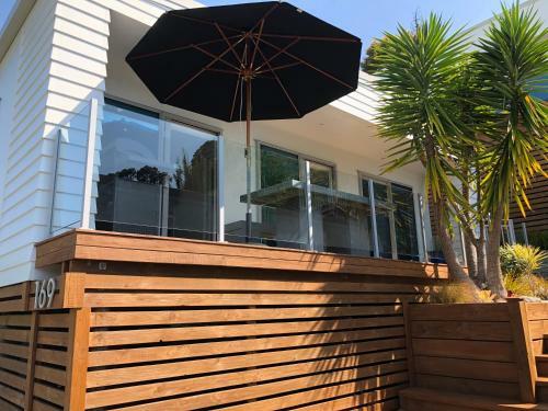 The Beach Pod Studio - Tairua Bach