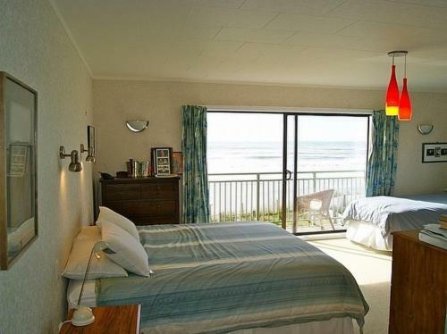 Beach Galore - Waihi Beach Holiday Home