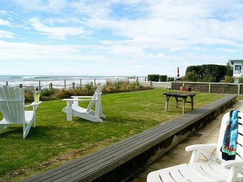 Beach Galore - Waihi Beach Holiday Home