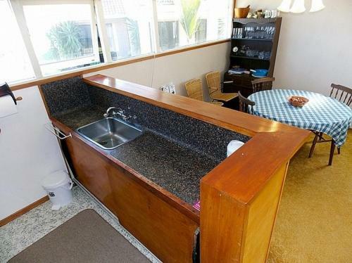 Hibiscus Cottage - Whangamata Bach
