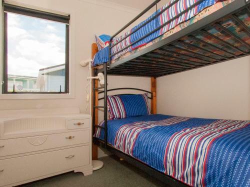 Hetherington Haven - Whangamata Holiday Home
