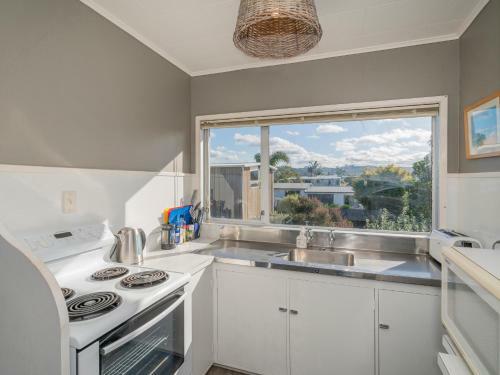 Kotare Beachfront - Whangamata Holiday Unit