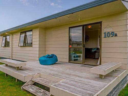 Just Beachy - Whangamata Holiday Home