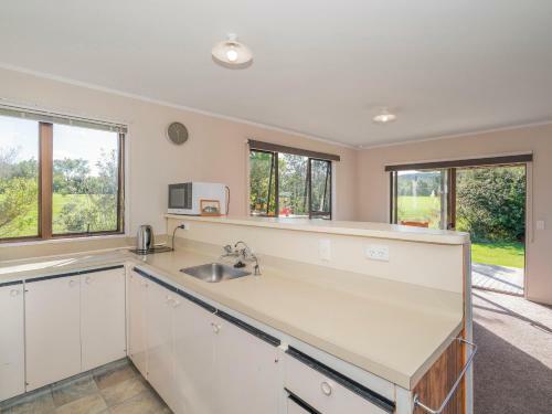 Bunnies Bach - Whangamata Holiday Home