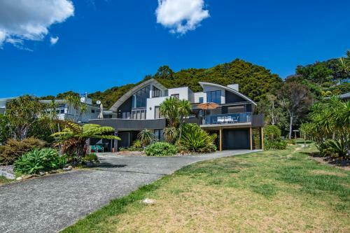 Harnifin - Langs Beach Holiday Home
