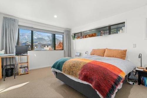 Arrow Peaks - Arrowtown Holiday Home