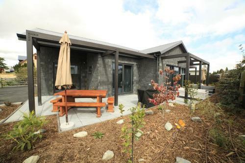 Black Stilt Retreat, Stunning Luxury Property