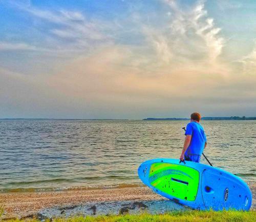 Bed & Breakfast Sandaway Waterfront Lodging