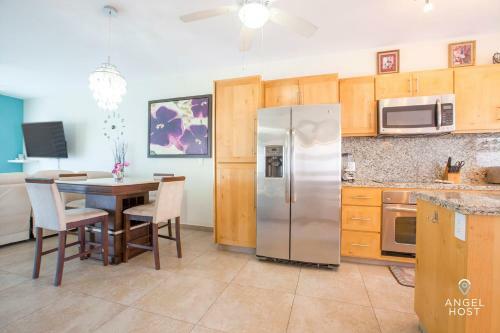 Apartamento Couples Oceanview Getaway Near Malec�n Plus Pool Onsite